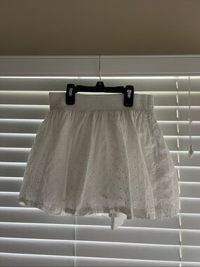 White Eyelet Skater Skirt with Elastic Waist Size S/P